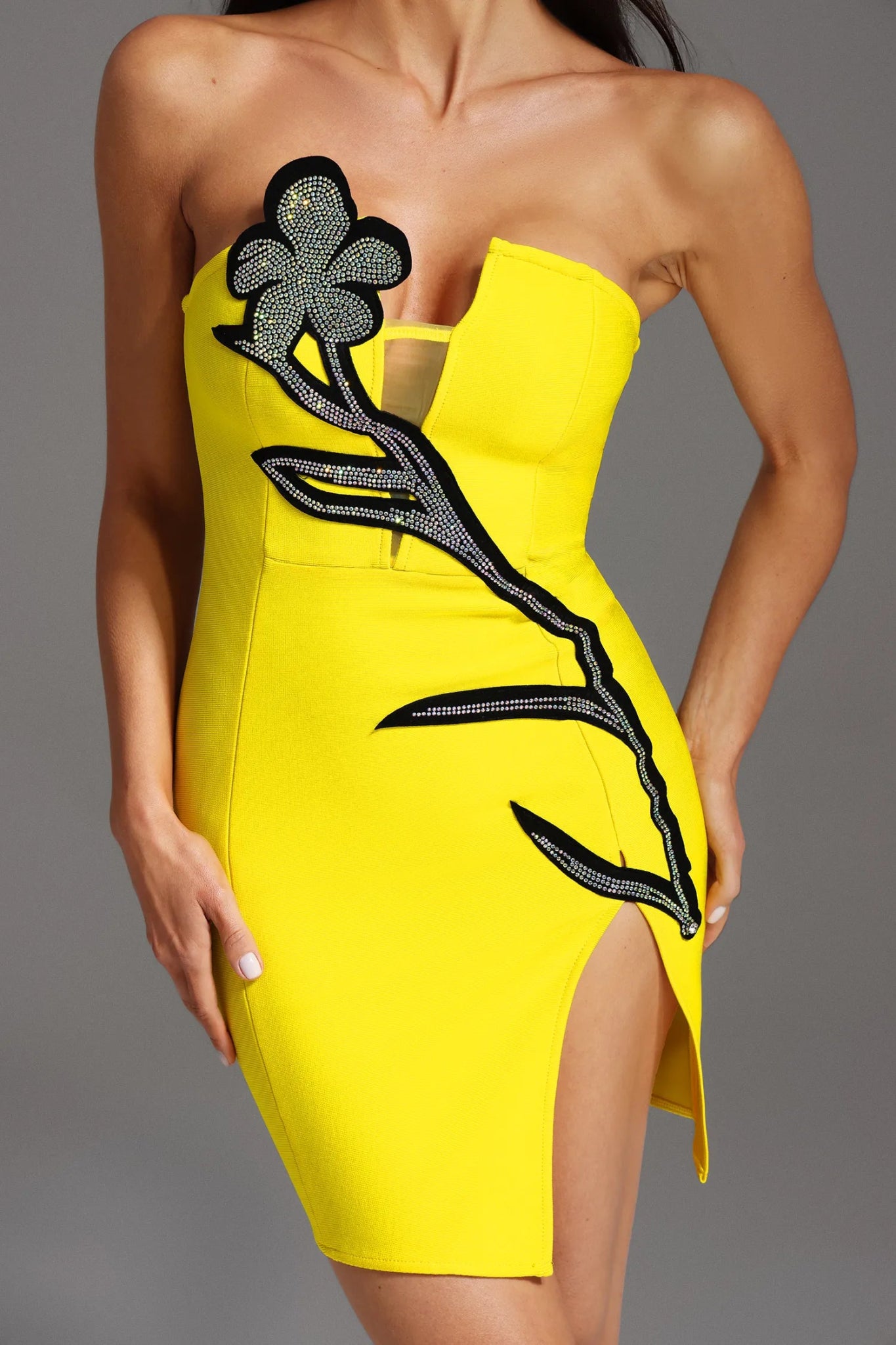 Iana Sleeveless Flowers Diamond Slit Bandage Mini Dress - Styled Collective